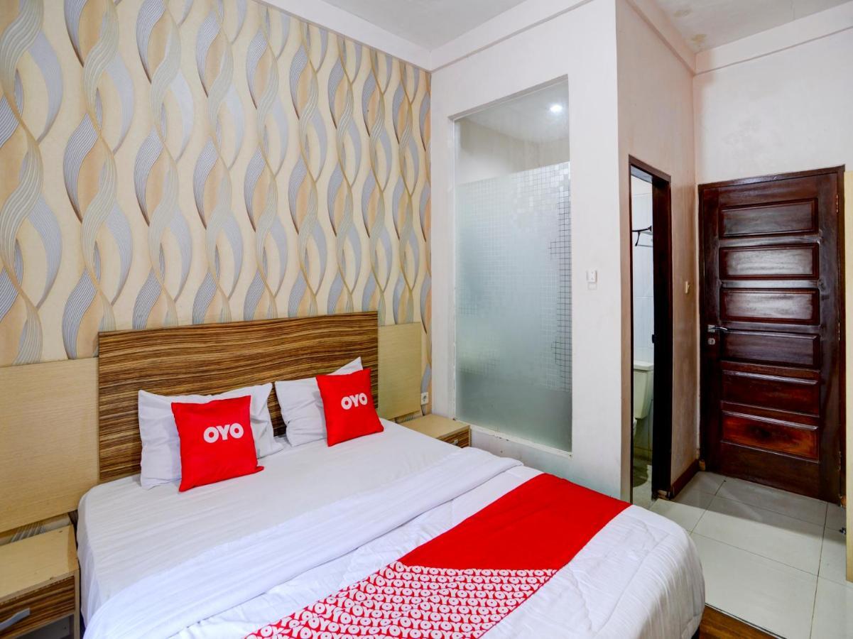 Oyo 90263 Hotel Diva Golf Bengkulu Exteriér fotografie