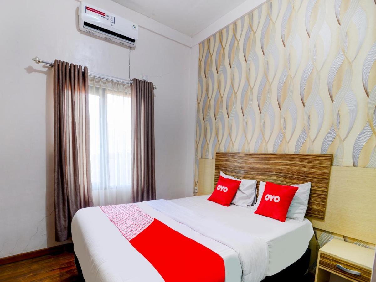 Oyo 90263 Hotel Diva Golf Bengkulu Exteriér fotografie